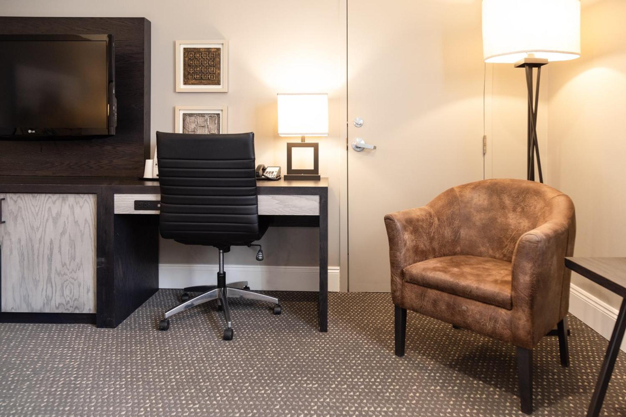 Crowne Plaza Fredericton Lord Beaverbrook By Ihg Buitenkant foto
