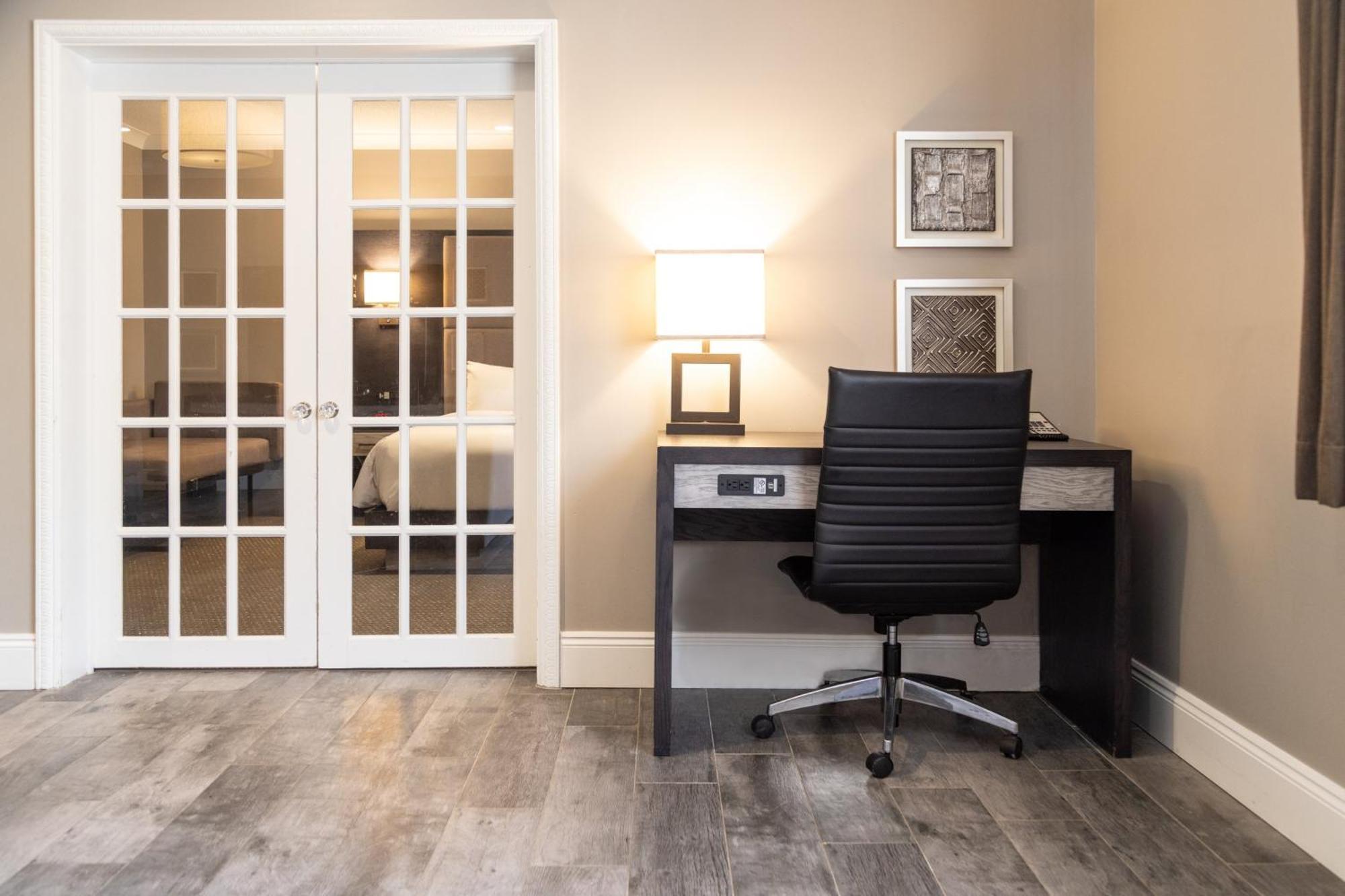 Crowne Plaza Fredericton Lord Beaverbrook By Ihg Buitenkant foto