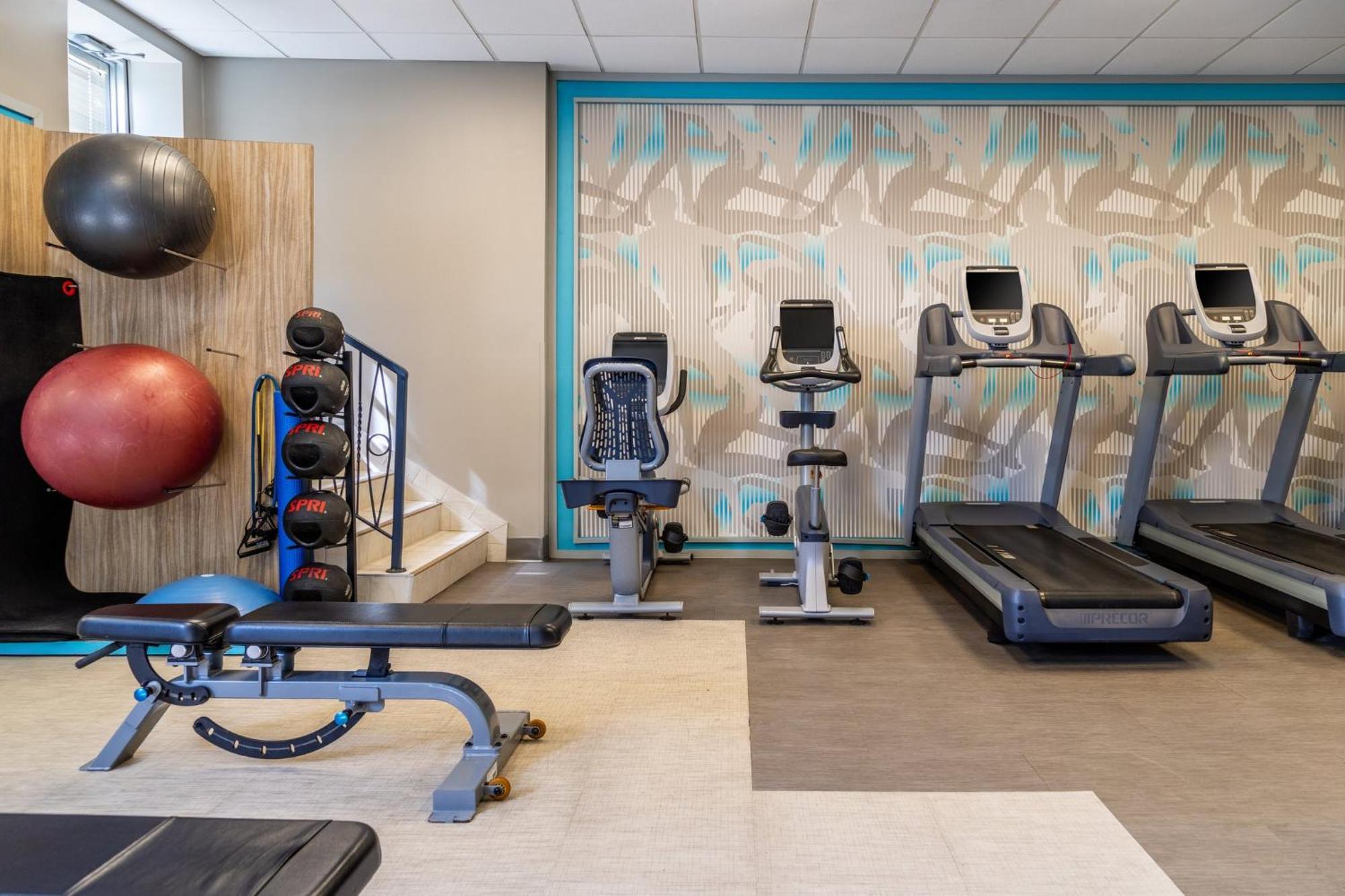 Crowne Plaza Fredericton Lord Beaverbrook By Ihg Buitenkant foto