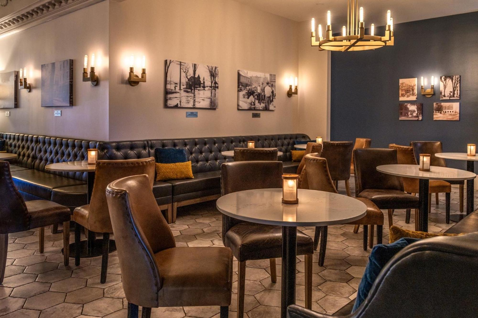 Crowne Plaza Fredericton Lord Beaverbrook By Ihg Buitenkant foto