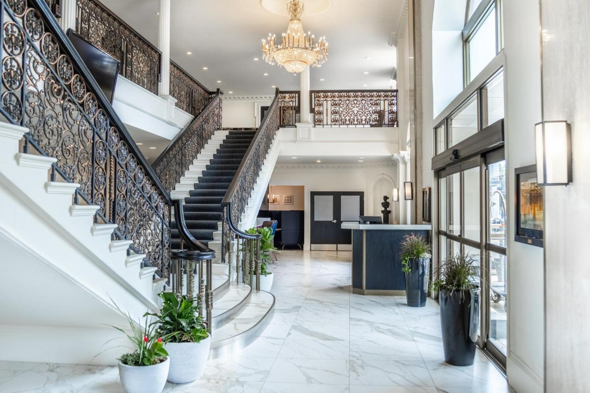 Crowne Plaza Fredericton Lord Beaverbrook By Ihg Buitenkant foto